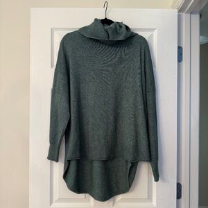 Twenty5A Green Turtleneck Oversized Sweater